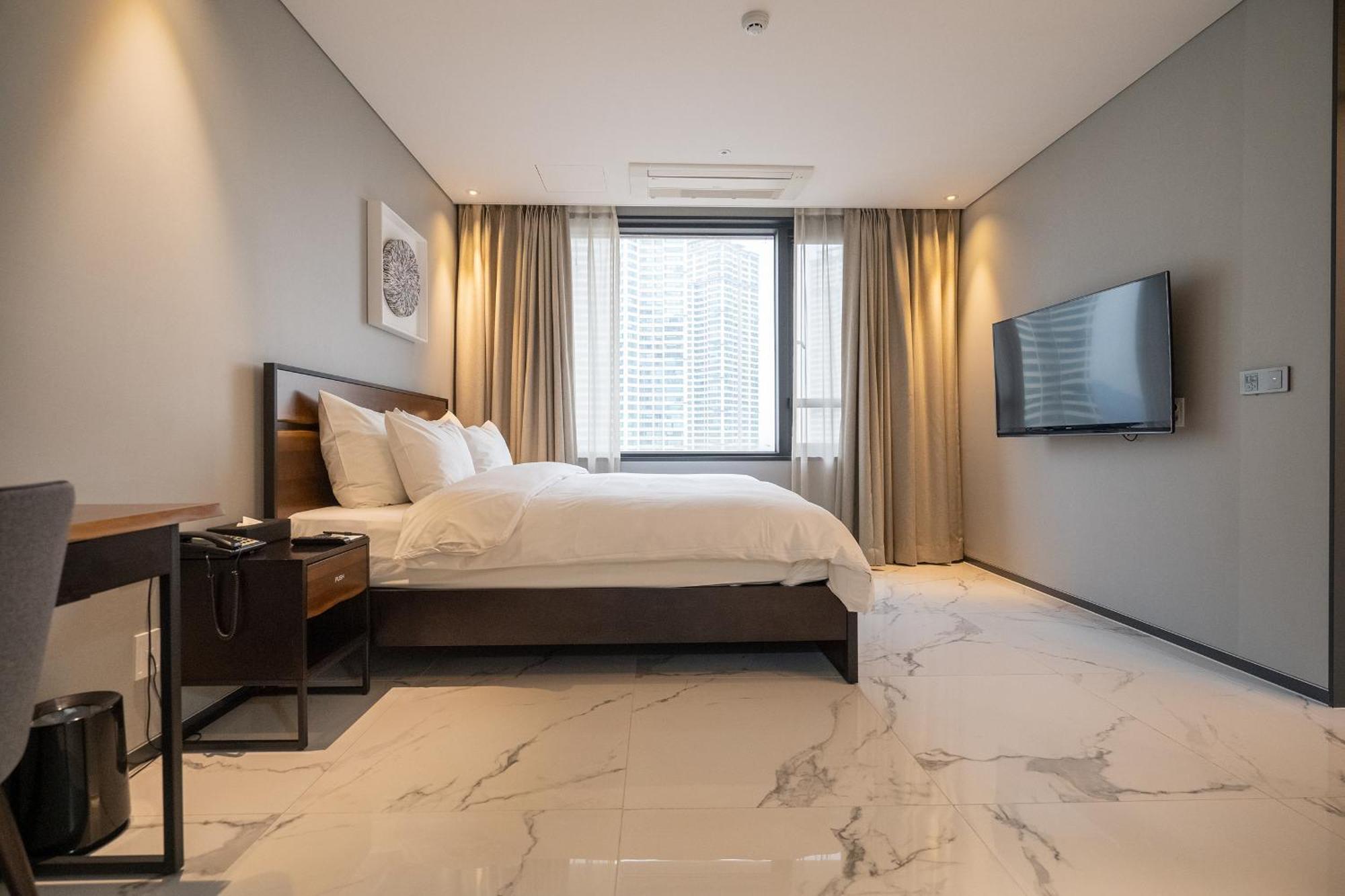 Gloucester Hotel Cheongju Eksteriør billede